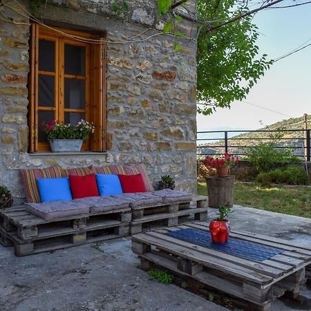 Coastal Stone Hideaway With Stunning Scenery Villa Kitriaí Buitenkant foto